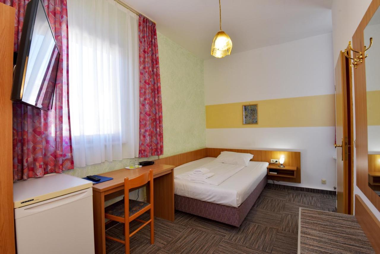 Hotel Zum Gruendle Oberhof  Kültér fotó