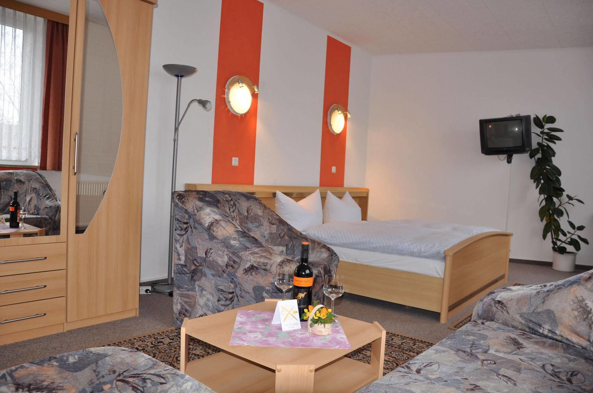 Hotel Zum Gruendle Oberhof  Kültér fotó